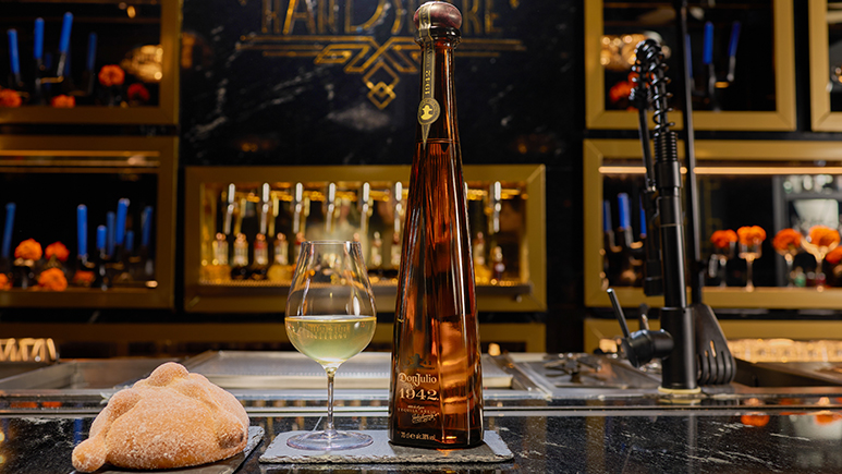 Tequila Don Julio 1942 specialty cocktail crafted by Handshake Speakeasy in Mexico City to pair with Panadería Rosetta Pan de Muertos for Día de Muertos celebrations. Photo credit Carlos Eric Lope